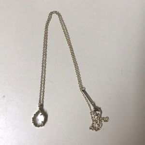 Kendra Scott necklace